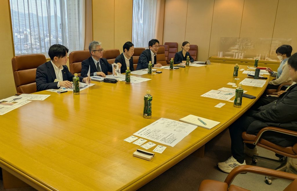 足利銀行様との会議の様子