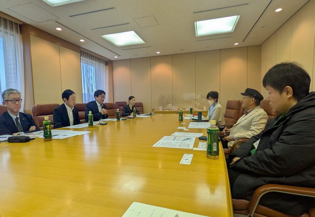 足利銀行様との会議の様子